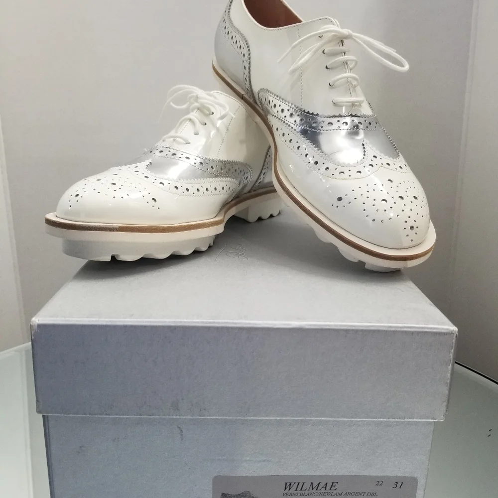 Robert Clergeri White Metallic Patent LeatherLace Up Oxford 38.5